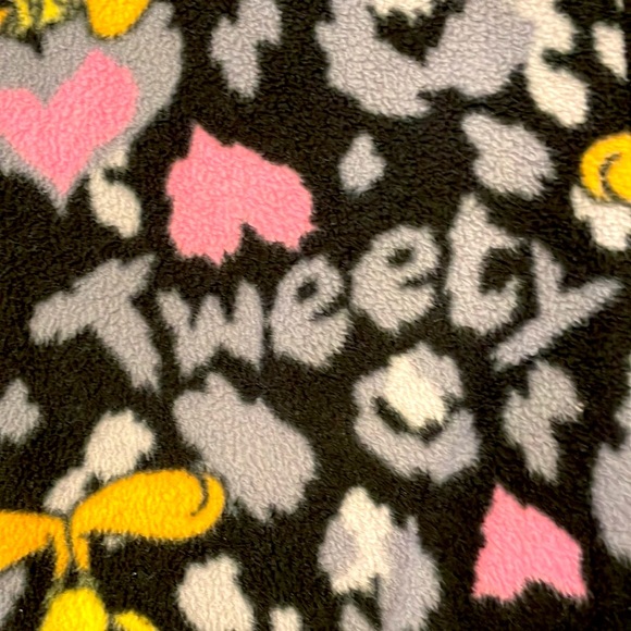 Looney Tunes Tweety Bird Feety Pajama. Size M. Fun Halloween costume! - Picture 3 of 6